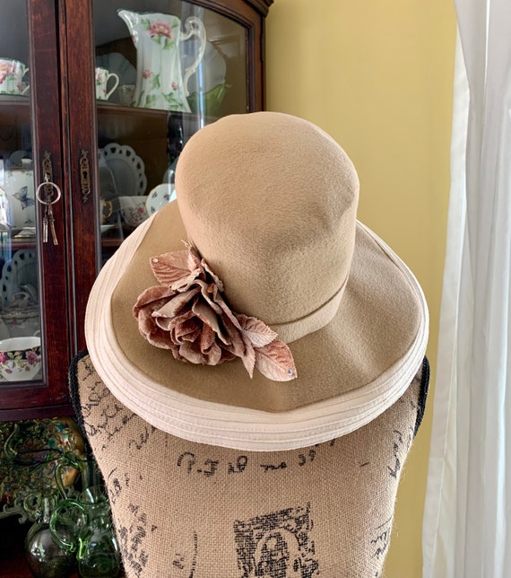 Vintage cloche bucket beige cream pink hat Tim Cr… - image 1