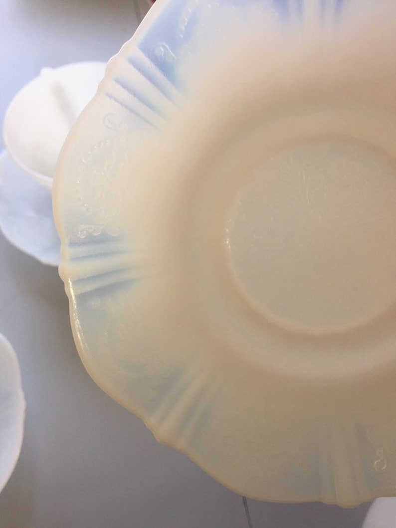 Vintage American Sweetheart glass set of four cups and saucers