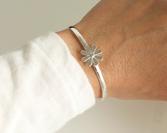Daisy Flower Cuff Bracelet - 925 Sterling Silver - Handmade