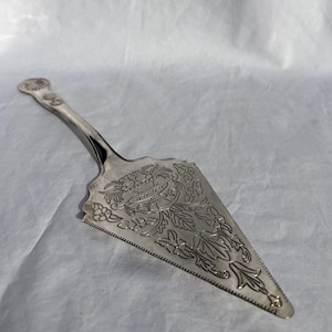 Vintage silverplåt tårtbit | Utsmyckad graverad dessertservering | Bröllopstårtservering