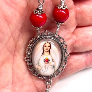 Red & Silver Rosary Tenner,Decade Rosary,Mary Sacred Heart Image Medal,Vatican Style Crucifix,Red Riverstone Beads,Prayer Beads,Prayer Beads