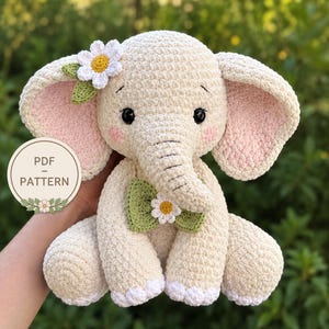 Patrón de elefante de ganchillo en PDF para descargar / Amigurumi bohemio sentado con flor de margarita y pajarita / Peluche infantil estilo safari / Descarga digital