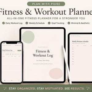 Könnte beinhalten: Ein digitaler Fitness- und Trainingsplaner auf einem Smartphone und zwei Tablets. Die Benutzeroberfläche hat einen cremefarbenen Hintergrund mit salbeigrünen und zartrosa kreisförmigen Akzenten und zeigt Text wie Fitness & Workout Log an.