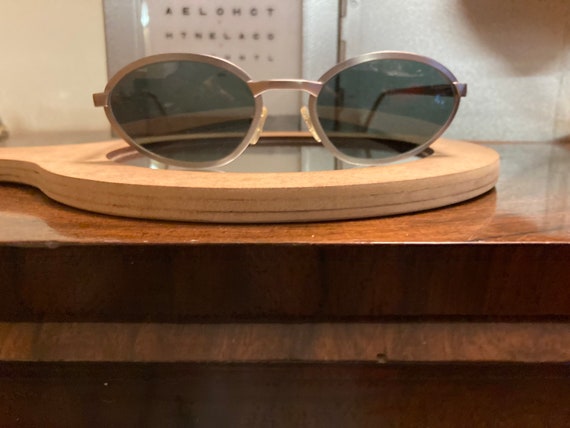 Donna Karan Dks 129 Vintage Sunglasses - Etsy display picture 2