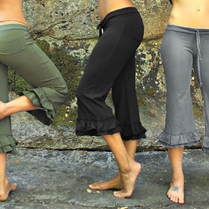 Bloomers-sustainable clothing-womens clothes-capris pants-gray capris-yoga workout pants-hippie pants-cute pants-lounge pants-lounge wear