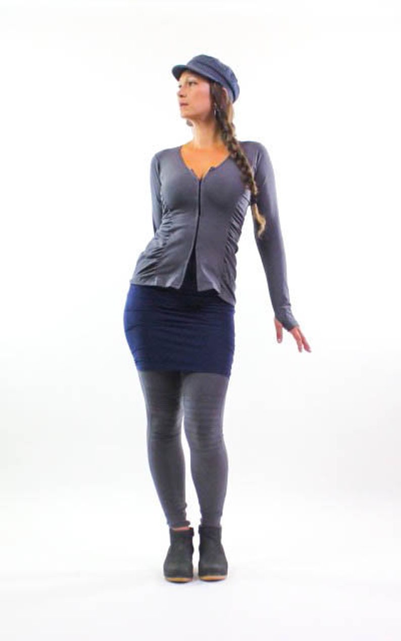 gray long sleeve shirt outfit