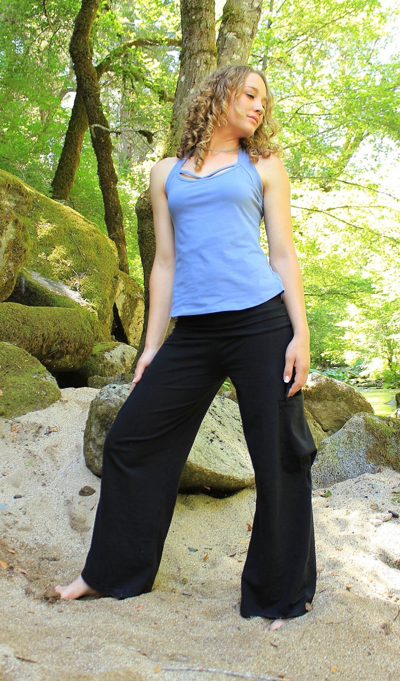 yoga pants with cargo pockets