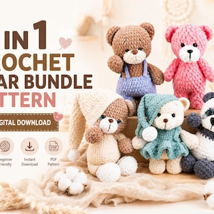 Può includere: Un modello all'uncinetto 5 in 1 per orsetti, download digitale in PDF, che mostra cinque orsetti di peluche in vari colori tra cui marrone, rosa, crema, verde acqua e un design panda bianco e nero, ognuno con abiti distinti.