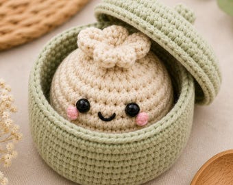 Wzór na szydełko Dimple the Dumpling – koszyk amigurumi i pluszowy pierożek do gotowania na parze, brelok z pierożkiem, łatwy wzór kawaii, wzór w formacie PDF
