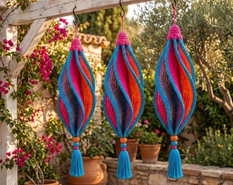 Boho Crochet Spiral Wind Spinner Pattern – Beginner Twisted Hanging Decor (PDF Download)