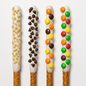 White Chocolate Pretzel Rods 20 Pack – 4 Flavors: Toffee, Mini Chips, Peanut Butter Candies, Chocolate Candy Toppings