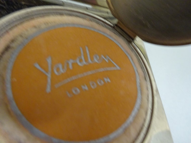 vintage Yardley compact, rouge and powder compact, 1930's image 7