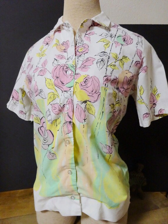 ladies floral shirt, vintage 1960's, spring fashi… - image 2