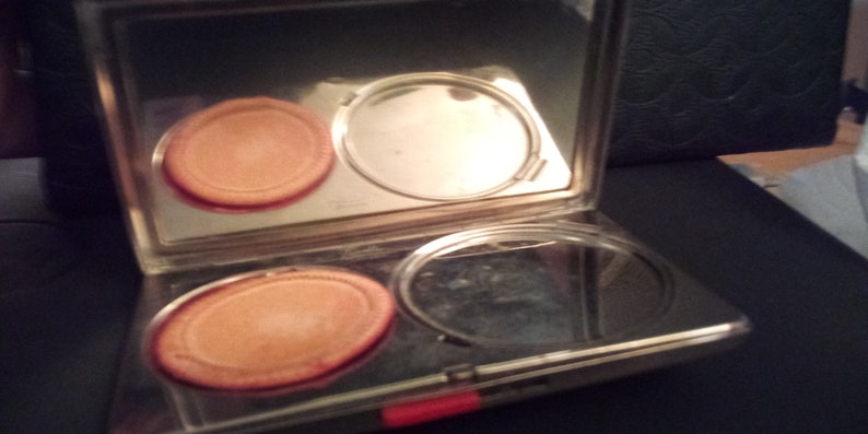 vintage Yardley compact, rouge and powder compact, 1930's image 5