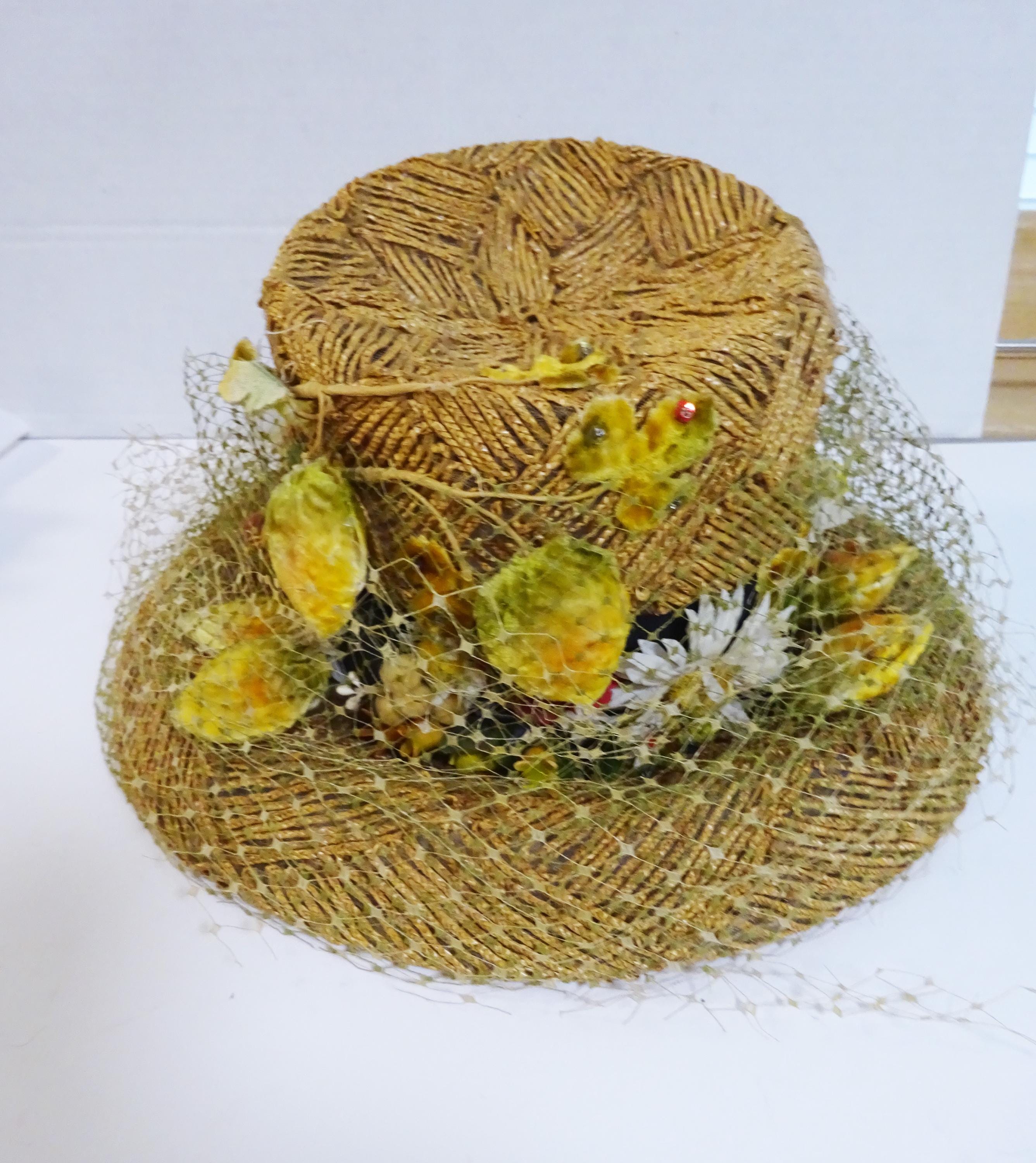 Vintage 60s Leslie James Straw Wide Brim Floral Lace Sun Hat  display picture 3