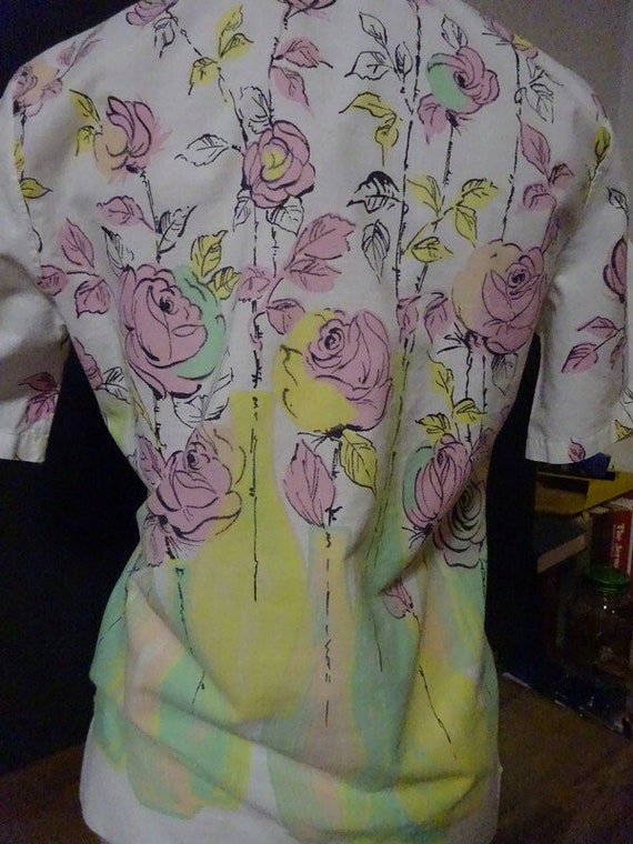 ladies floral shirt, vintage 1960's, spring fashi… - image 5