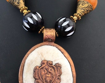 Onyx Neclace with Tibetan Shell Pendant