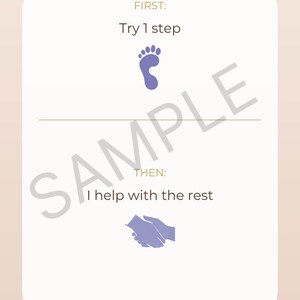 Könnte beinhalten: Eine rechteckige Karte mit abgerundeten Ecken, die den Text FIRST: Try 1 step über einem violetten Fußabdruck-Symbol, eine horizontale Linie und den Text THEN: I help with the rest über einem violetten Handschlag-Symbol zeigt.