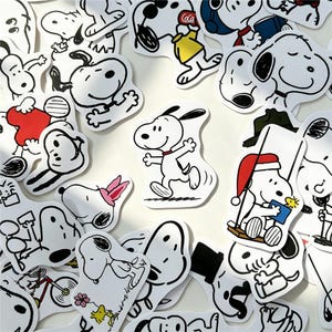 Zestaw naklejek estetycznych z uroczym Snoopym, 50 szt., wodoodporne naklejki winylowe na laptopa, butelkę z wodą, album ze zdjęciami, dziennik, akcesoria do planera