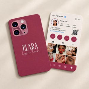 Op de afbeelding: Een donkerrode smartphonehoes met de witte tekst ELARA lash tech, naast een smartphonescherm dat een Instagram-profiel voor Elara nails toont met contactgegevens, een QR-code en een raster van afbeeldingen gerelateerd aan beauty.