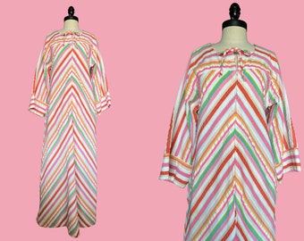 70s Striped Caftan / Chevron Striped Maxi Dress / House Dress / Half-Zip Dressing Gown / Striped Robe / Colorful Dress / Homemade Maxi Dress