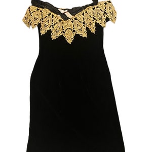 1990s Black Velvet Off The Shoulder Vintage Dress By Scott McClintock With Original Tags Never Worn Size Medium To Small
