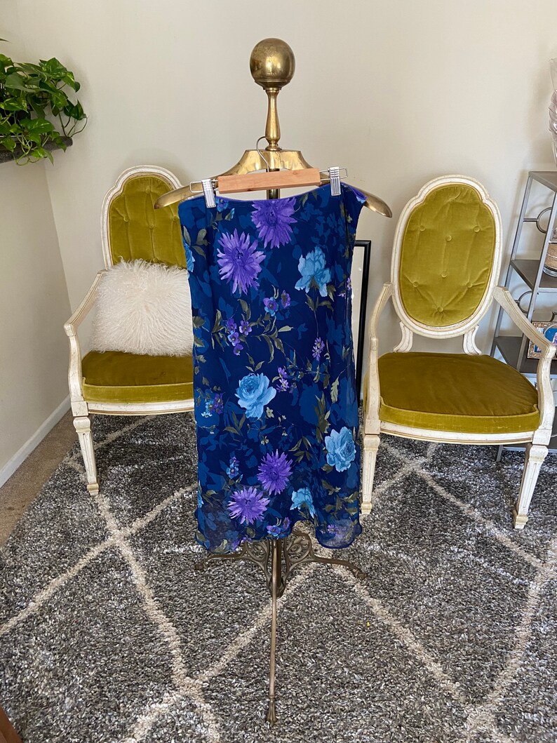 90s Vintage Blue Floral Print Midi Skirt By Ady Gluck-Frankel For Necessary Objects Vintage Size Large Modern Size Medium image 2