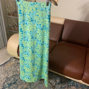 1970s Vintage Blue & Green Floral Print Skirt Size 26 Waist