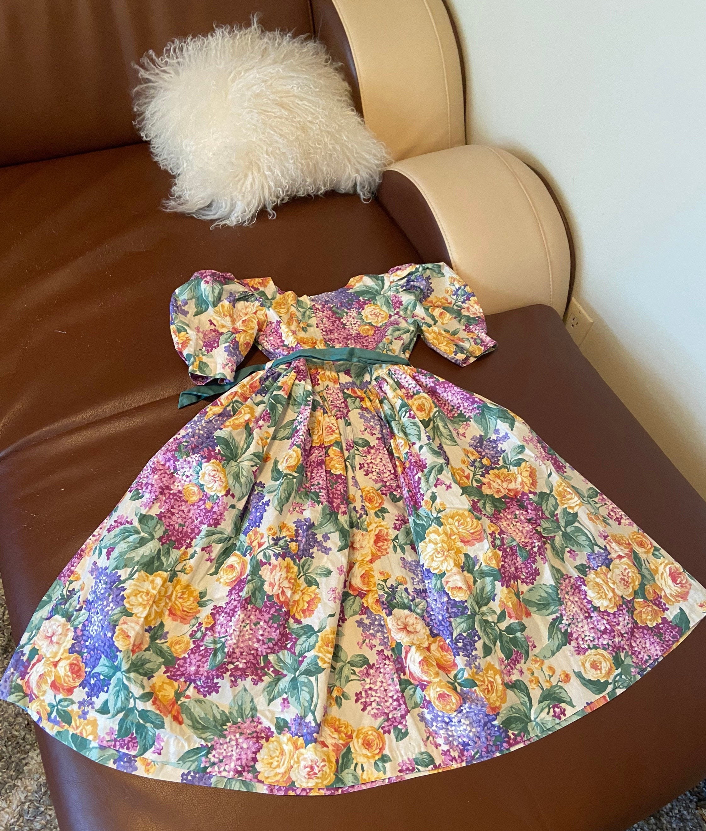 90s Vintage PJ Lindberg “gwen” Floral Print Girl's Dress 90s Vintage PJ Lindberg “gwen” Floral Print Girl's Dress