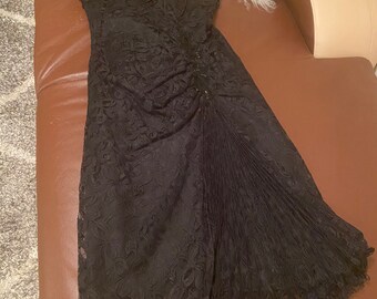 1950s Vintage Black Lace & Beaded Cocktail Dress With Spaghetti Straps And Fully Lined Size Small to a Small Medium