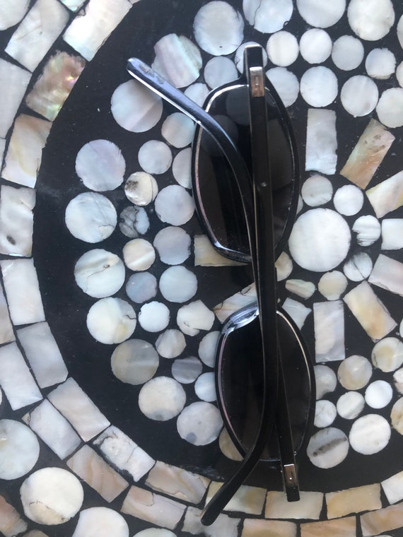 Vintage 90s/2000s Gucci Sunglasses - image 7