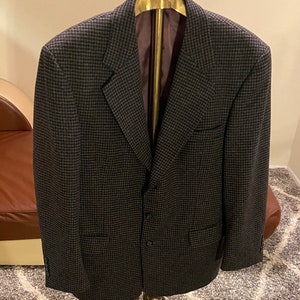 80’s Vintage Cashmere Blend Gray & Black Houndstooth Blazer by Christian Aujard