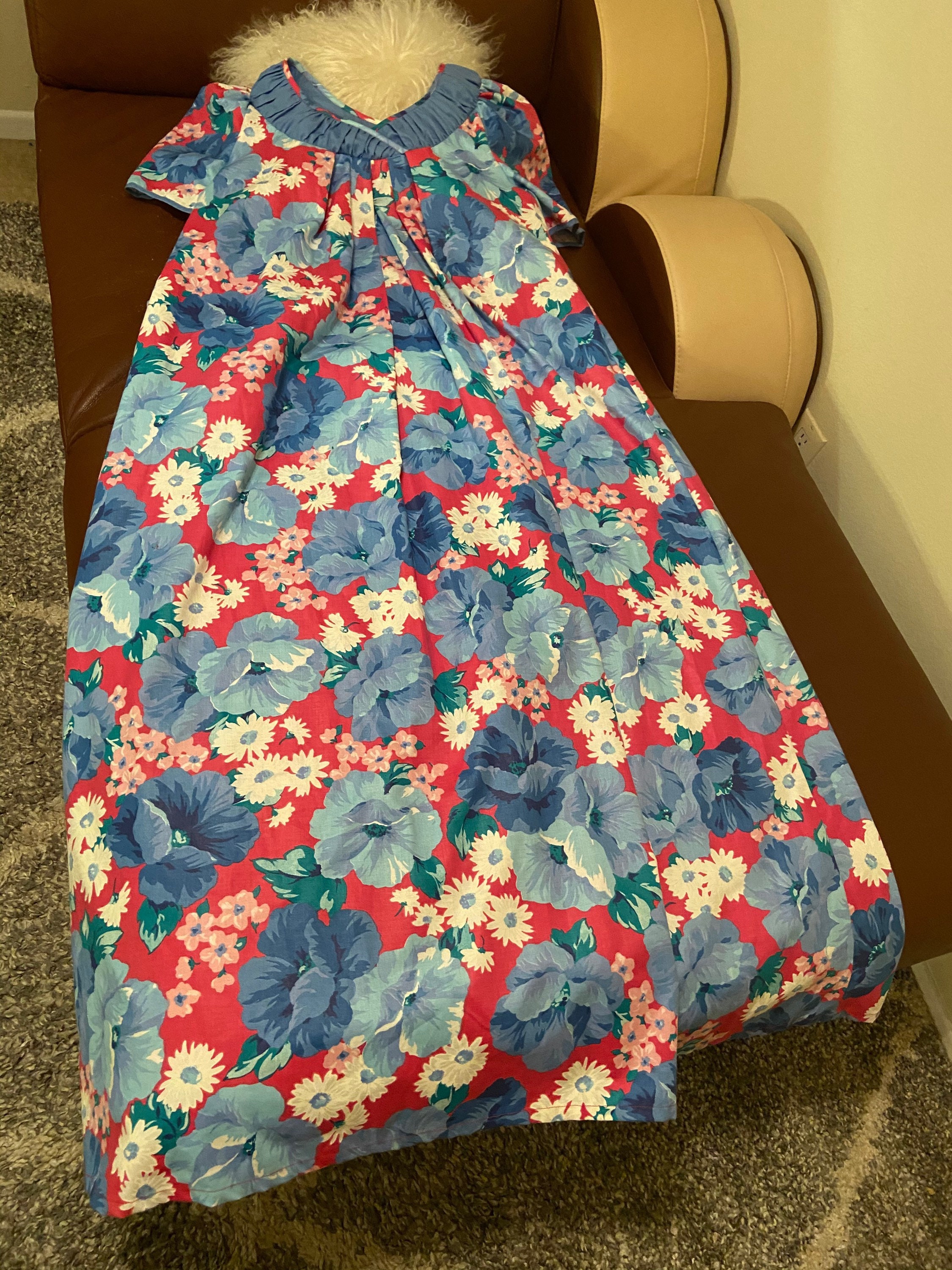 ヴィンテージハワイアンドレス　JANE M Honolulu 70s/early 80s Floral Print Mumu by Jane M Honolulu Never
