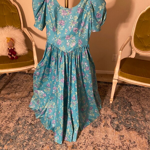 Fabulous Laura Ashley Vintage Cottagecore Y2K Sea Green Jumper UK10 BT001 main image 1