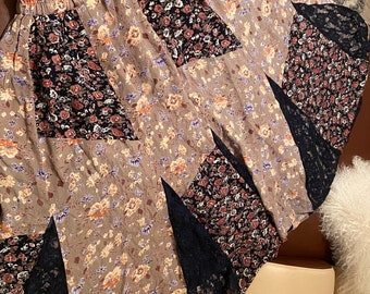 Estampado floral vintage de los años 80 y patchwork de encaje Cintura de 35 pulgadas (2XL)