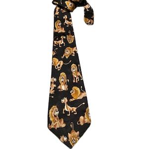 Vintage Silk Novelty Necktie Featuring A Trepidatious Lion