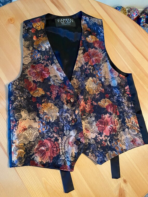 1980s Vintage Floral Print Vest By Capelli Design… - image 1