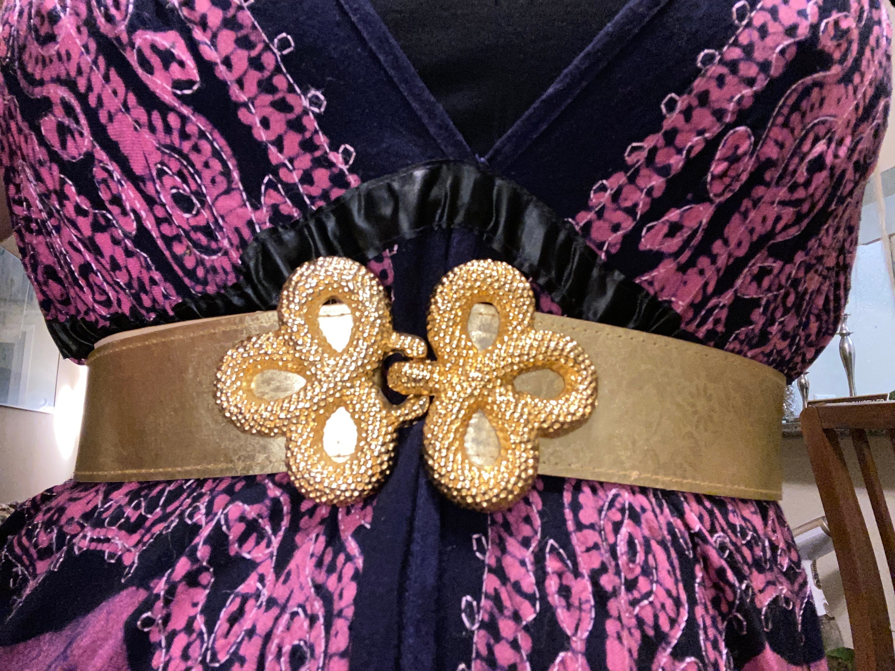 1980s Vintage Gold Tone Belt by Motion East With Floral Belt 