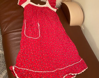 70s Vintage Prairie Cottagecore Boho Red Floral Print Dress Size Small to Medium