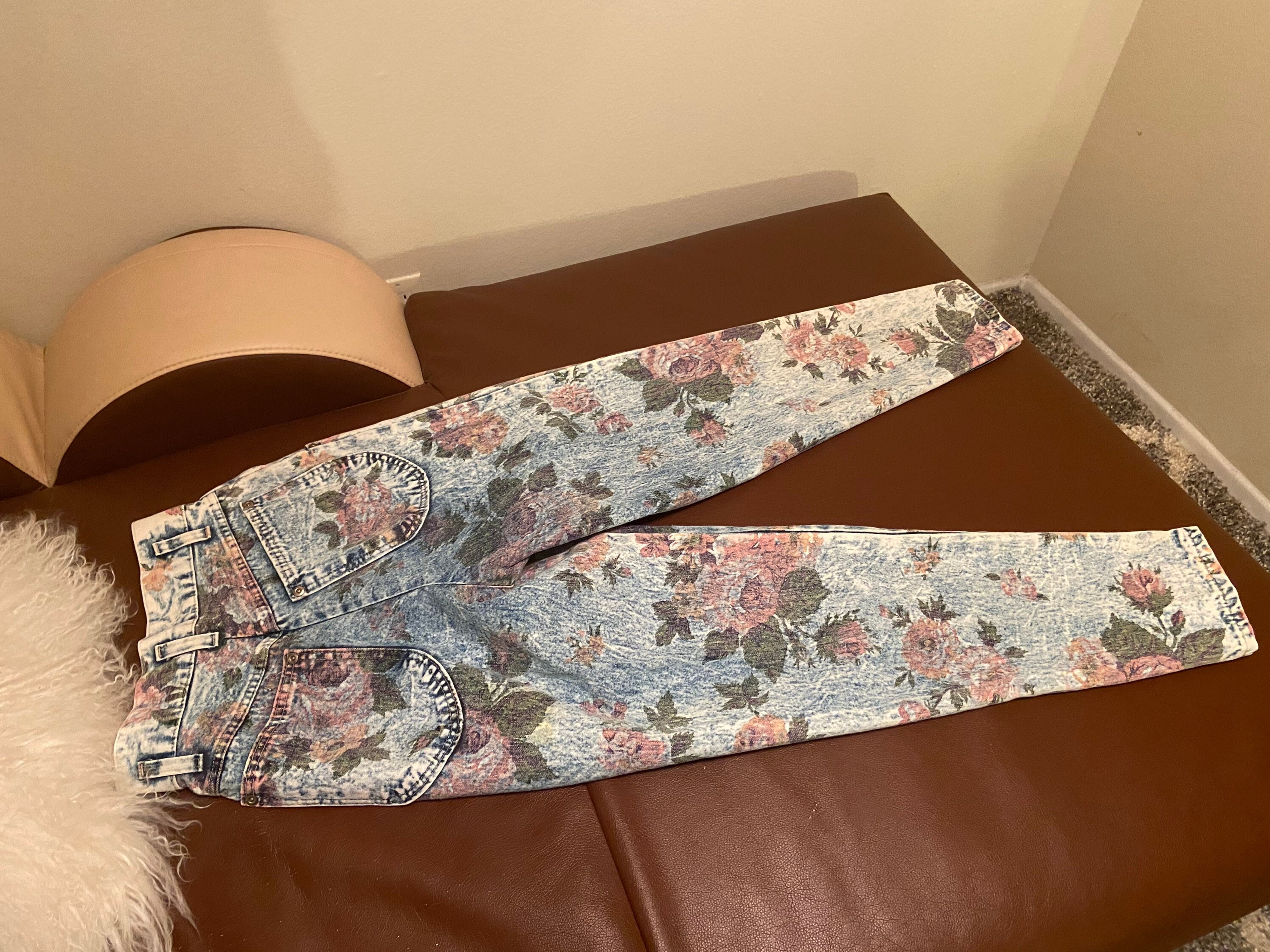 80s Vintage High Waisted Floral Print Acid Washed Jeans by French