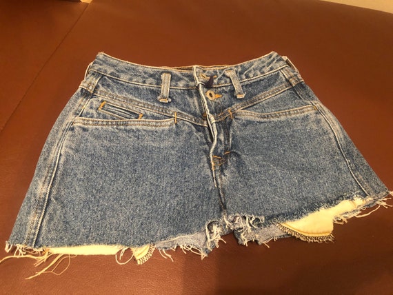 80s Vintage High Waisted Espirit Cut Off Shorts - image 2