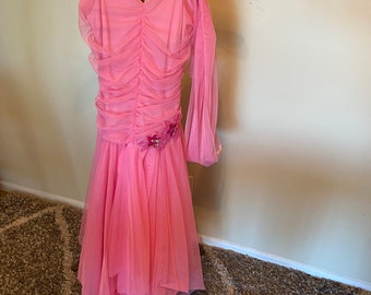 2000s Vintage Pink Mesh Dress with Sequined Beaded Appliqué & Asymmetrical Skirt Size XXS