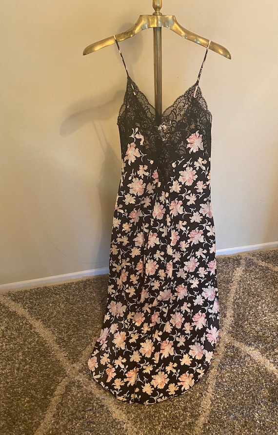 Vintage Natori Black Lace & Pink Carnation Midi Sl