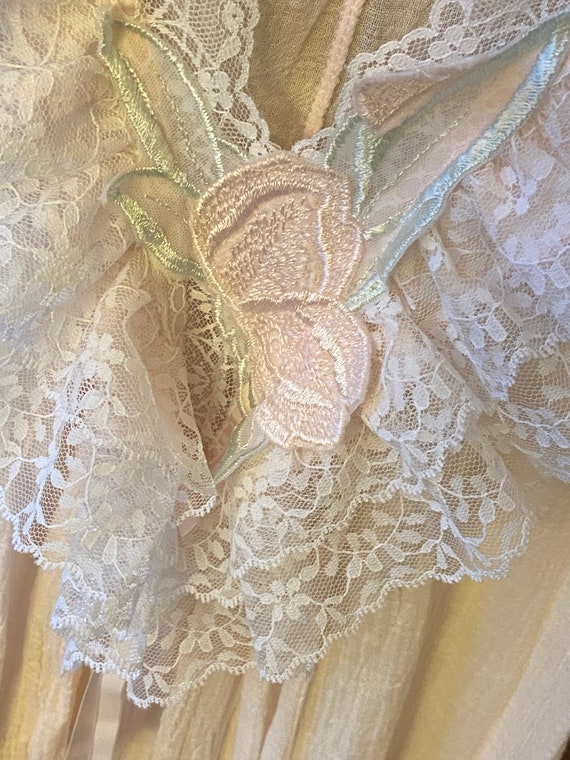 1970s to Early 1980s Crinkle Lace Trim Collar Nig… - image 5