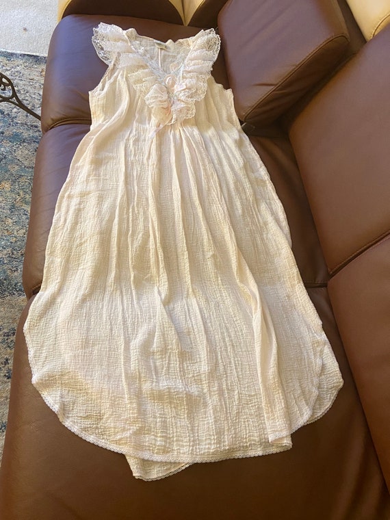 1970s to Early 1980s Crinkle Lace Trim Collar Nig… - image 9