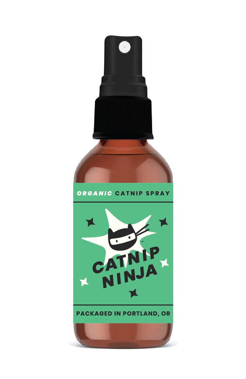 Organic Catnip Spray 2oz image 2