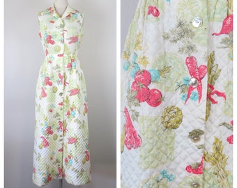 Vintage 1970s novelty print maxi dress Serbin veggie print vegetable print quilted skirt hostess dress pockets dagger collar medium