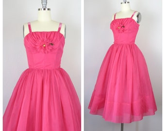 Vintage 1950s party dress fit and flare chiffon pink full skirt evening cocktail wedding guest prom formal