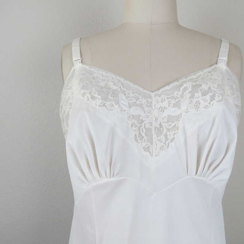 Vintage 1960s Komar dress slip, lace bodice, slip dress, full slip, size large, 38 bust image 3