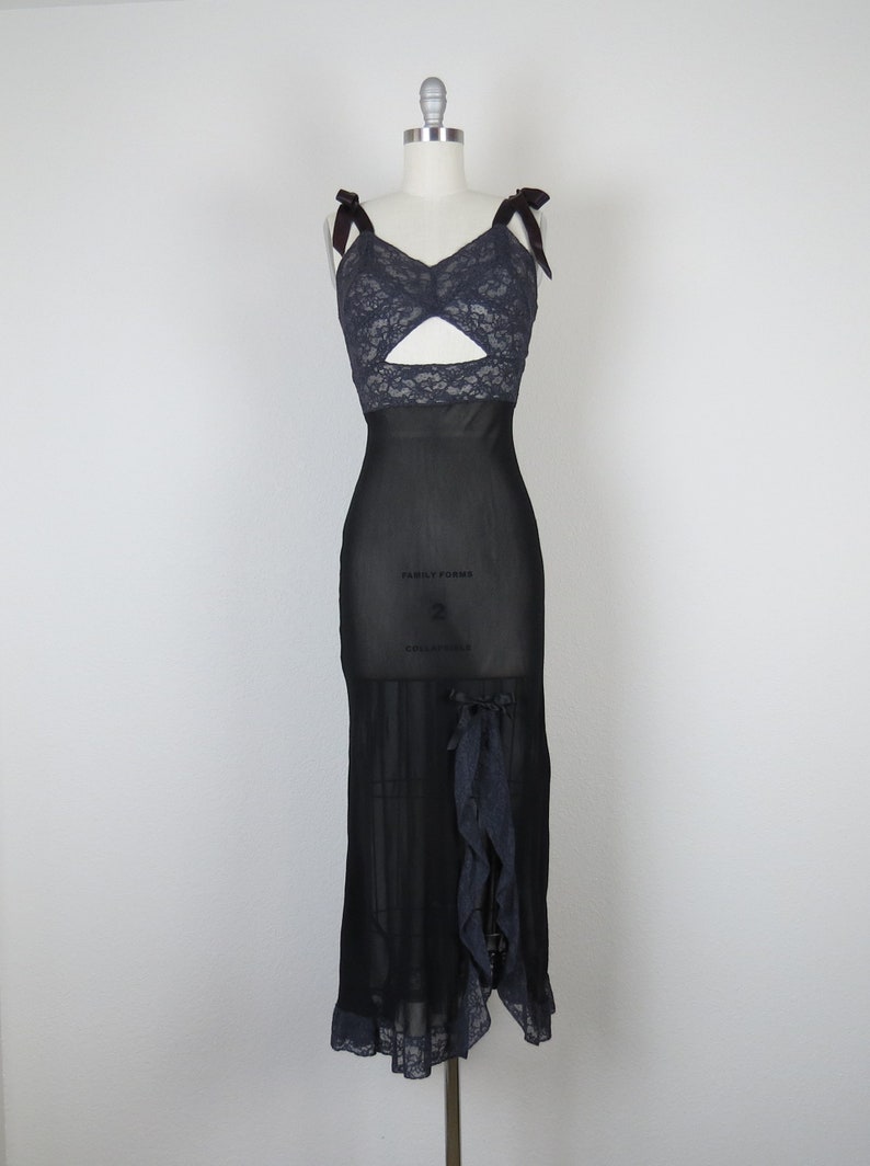 size xs peignoir Vintage 40s nightgown 1940s black negligee